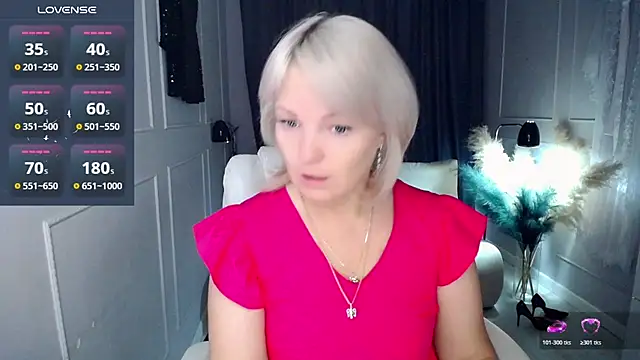 Juarnea online show from November 2025 06:14:01 AM