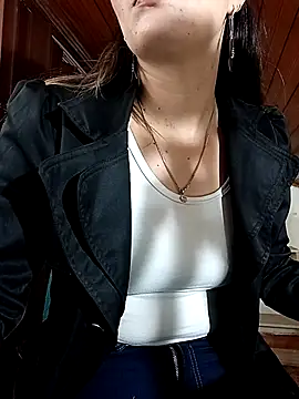 Snapshot of merlinaadams_ chatting on October 2025 05:03:02 PM merlinaadams online show from October 2025 05:03:02 PM