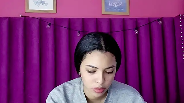 littleebonny online show from December 2025 12:38:01 PM