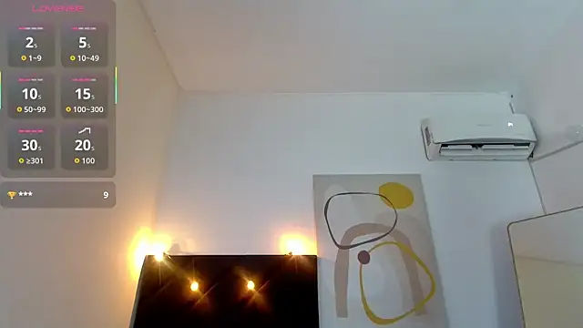 Snapshot of littleebonny chatting on May 2026 01:56:01 AM littleebonny online show from May 2026 01:56:01 AM