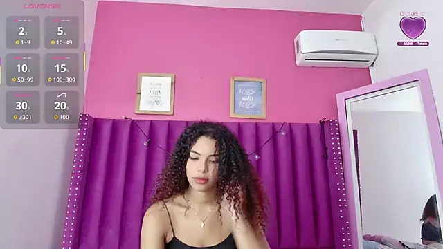 littleebonny online show from November 2025 01:00:01 PM