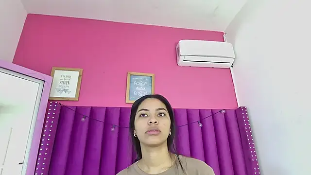 Snapshot of littleebonny chatting on March 2026 12:38:01 PM littleebonny online show from March 2026 12:38:01 PM