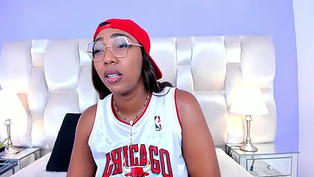 dirtyvictoria online show from November 2025 01:05:02 PM