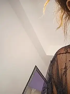 dirtyvictoria online show from November 2025 12:05:01 PM