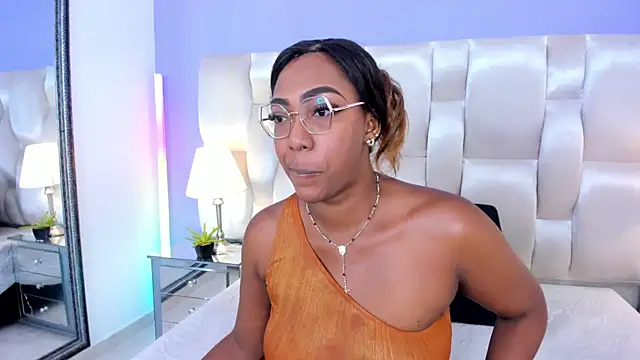 dirtyvictoria online show from October 2025 12:15:02 PM