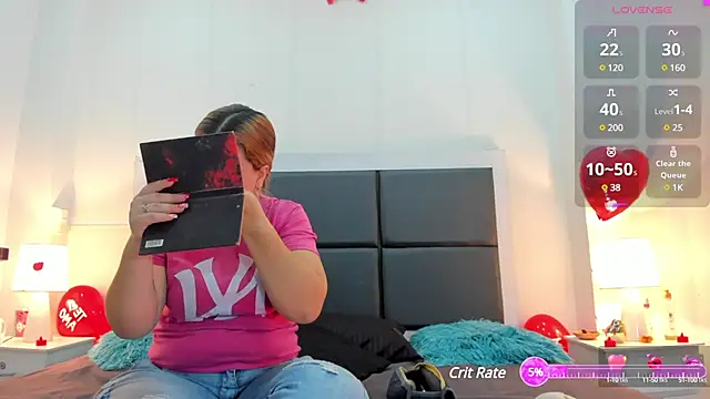 Aslhyn Gomez online show from March 2025 01:23:02 PM