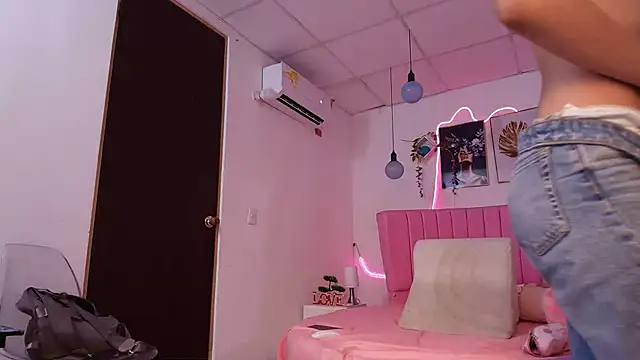 Snapshot of Azul_horney chatting on November 2025 09:26:02 PM Azul horney online show from November 2025 09:26:02 PM