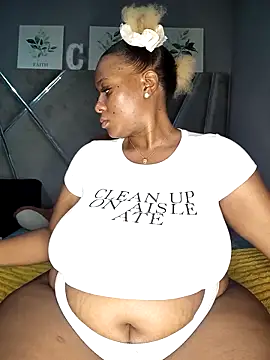 CocoBootyyy online show from April 2026 03:45:02 AM