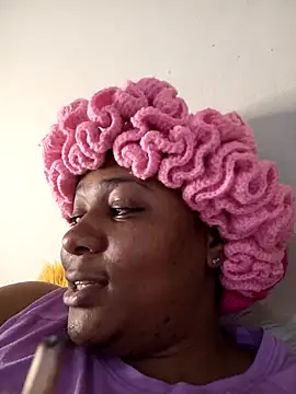 Snapshot of CocoBootyyy chatting on November 2025 06:35:02 PM CocoBootyyy online show from November 2025 06:35:02 PM