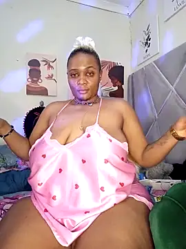 Snapshot of CocoBootyyy chatting on November 2025 08:29:02 AM CocoBootyyy online show from November 2025 08:29:02 AM