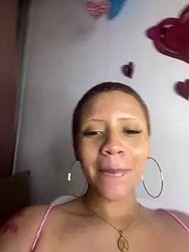 Charlotee  online show from February 2025 09:38:02 PM