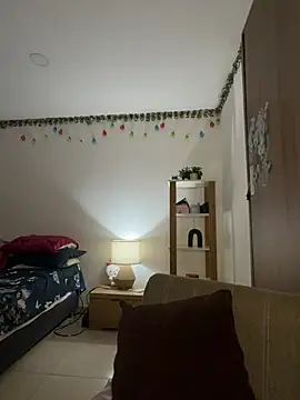 Charlotee  online show from May 2026 09:05:01 AM