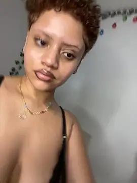 Charlotee  online show from April 2026 09:12:02 AM