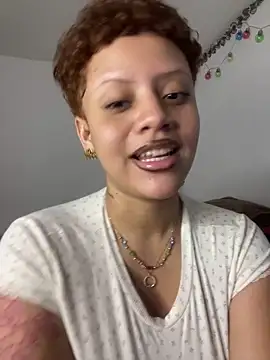 Charlotee  online show from April 2026 10:39:01 AM