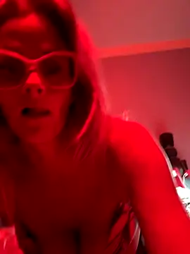 vixendoll87 online show from October 2025 01:41:02 AM