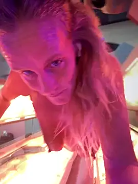 vixendoll87 online show from February 2025 12:32:01 AM