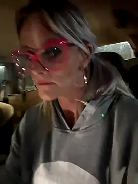 vixendoll87 online show from November 2025 12:26:01 AM