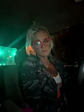 vixendoll87 online show from January 2026 01:42:01 AM