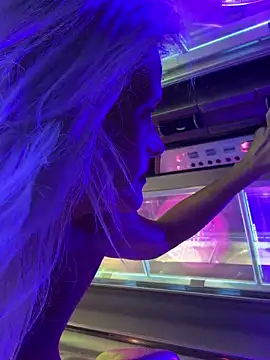 vixendoll87 online show from October 2025 11:18:02 PM