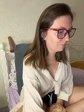 BeatriceTender online show from June 2026 09:05:02 PM