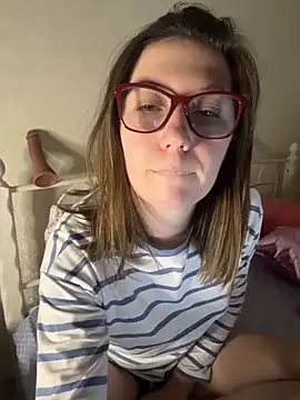 BeatriceTender online show from February 2026 07:46:01 PM