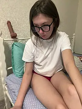 Snapshot of BeatriceTender chatting on January 2025 10:53:02 PM BeatriceTender online show from January 2025 10:53:02 PM