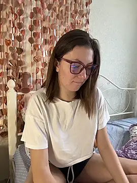 BeatriceTender online show from February 2026 11:43:02 AM