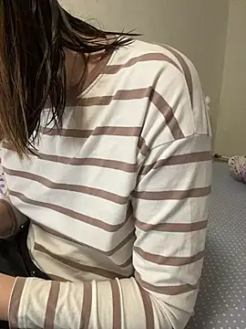 BeatriceTender online show from February 2026 07:00:02 PM