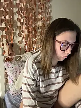 BeatriceTender online show from February 2026 08:18:01 PM