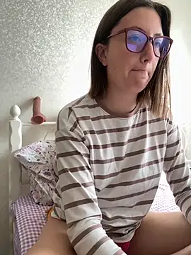 Snapshot of BeatriceTender chatting on September 2025 05:58:02 AM BeatriceTender online show from September 2025 05:58:02 AM