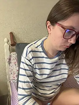 BeatriceTender online show from April 2026 08:54:02 PM