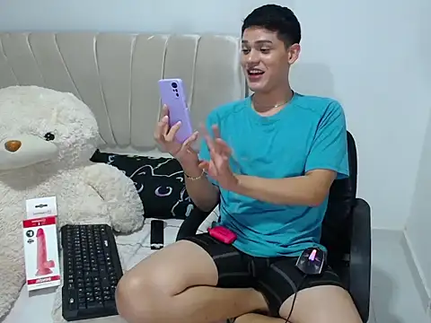 jayder steven  online show from April 2026 09:21:02 PM