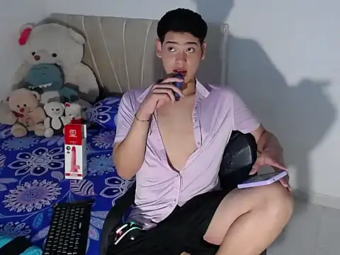 jayder steven  online show from April 2026 06:20:02 AM