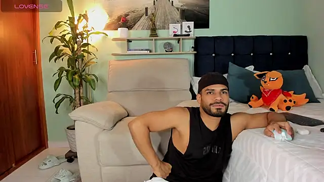 Snapshot of Neganhot_ chatting on February 2026 02:09:01 AM Neganhot online show from February 2026 02:09:01 AM