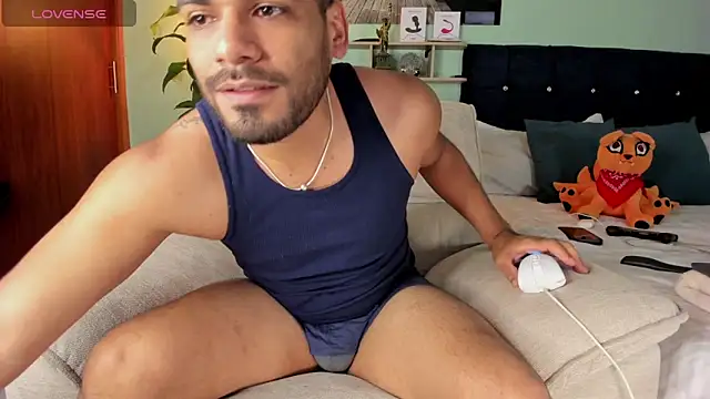 Neganhot  online show from April 2026 11:06:01 PM