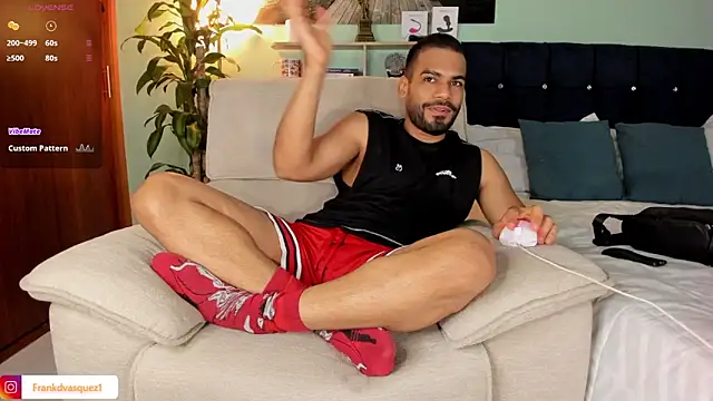 Snapshot of Neganhot_ chatting on February 2026 11:46:01 PM Neganhot online show from February 2026 11:46:01 PM