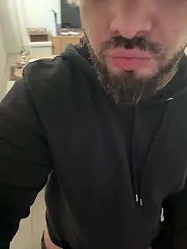 Snapshot of HairyArab90 chatting on February 2026 09:41:02 AM HairyArab90 online show from February 2026 09:41:02 AM