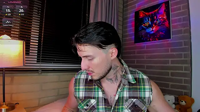 Snapshot of liam_oficial02 chatting on July 2026 04:19:01 AM liam oficial02 online show from July 2026 04:19:01 AM
