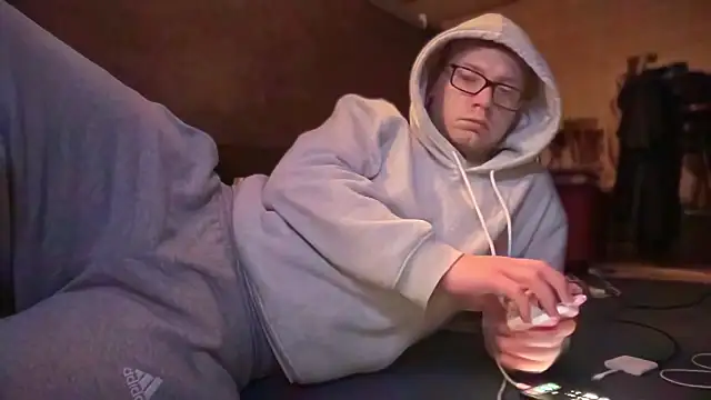 adamseed69 online show from April 2026 07:31:01 AM