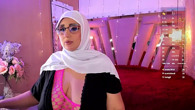 Snapshot of HijabiMilf chatting on February 2025 04:11:01 PM HijabiMilf online show from February 2025 04:11:01 PM