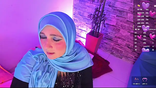 Snapshot of HijabiMilf chatting on September 2025 01:47:02 PM HijabiMilf online show from September 2025 01:47:02 PM
