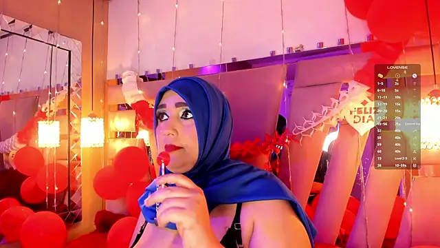 Snapshot of HijabiMilf chatting on February 2025 01:51:02 PM HijabiMilf online show from February 2025 01:51:02 PM