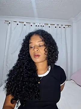 avellanatammy online show from April 2026 01:12:01 AM