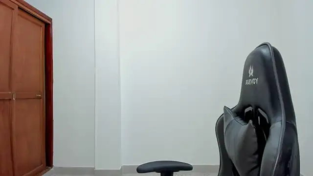 avellanatammy online show from November 2025 02:37:01 AM