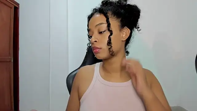 avellanatammy online show from October 2025 03:29:02 AM