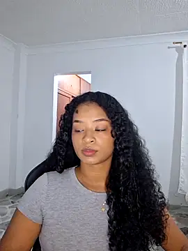 avellanatammy online show from April 2026 03:32:01 AM