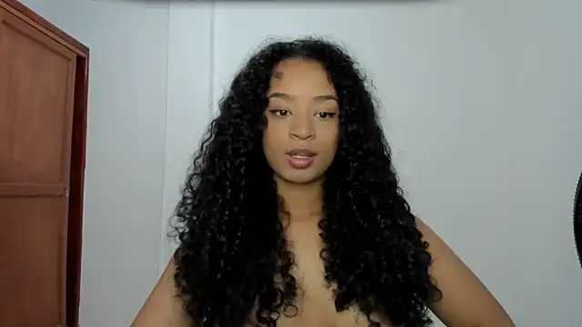 avellanatammy online show from November 2025 12:37:01 AM