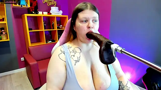 AuroraDemoni online show from December 2025 06:57:02 AM