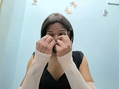 TransLisa7 online show from March 2026 08:54:01 PM