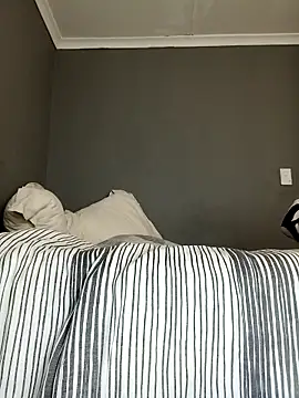 Snapshot of the_greatt chatting on November 2025 06:25:01 AM the greatt online show from November 2025 06:25:01 AM